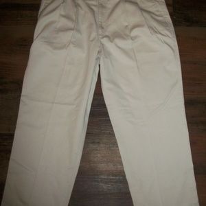 DOCKERS NO WRINKLE TWILL Mens Khakis Size 40 x 30